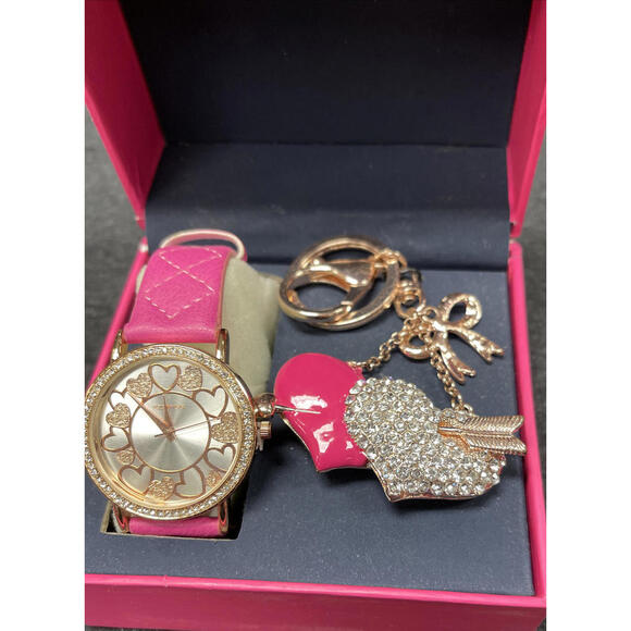 Rocawear Women’s Pink and Gold Toned Watch and Keychain Set! NWT! MZZ7